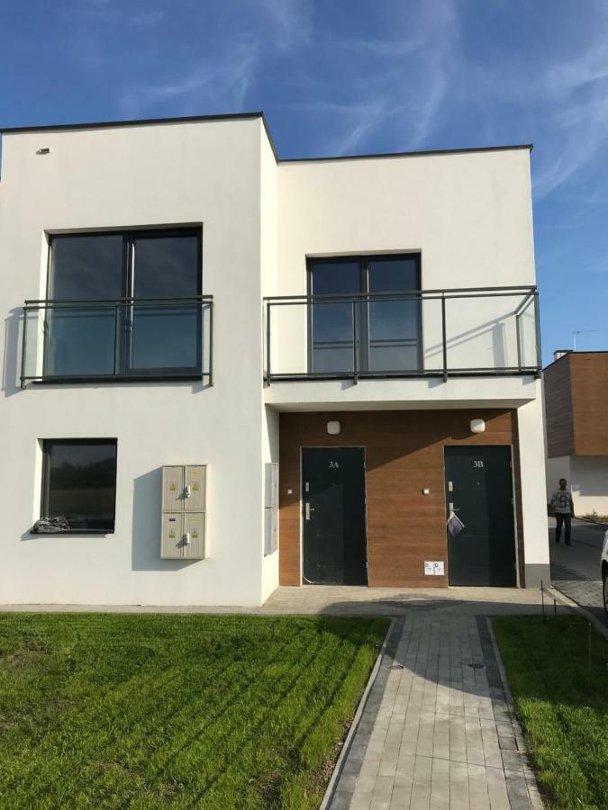 Lawendowy Zakatek - Klimatyzacja - Ogrodek - Prywatny Parking Lägenhet Rzeszów Exteriör bild